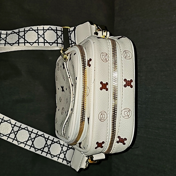 Cute mini shoulder/crossbody bag - Picture 4 of 4